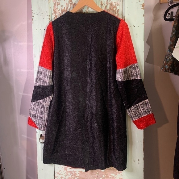 Women’s Chico’s red, black, and grey abstract patterned shacket - Picture 2 of 6